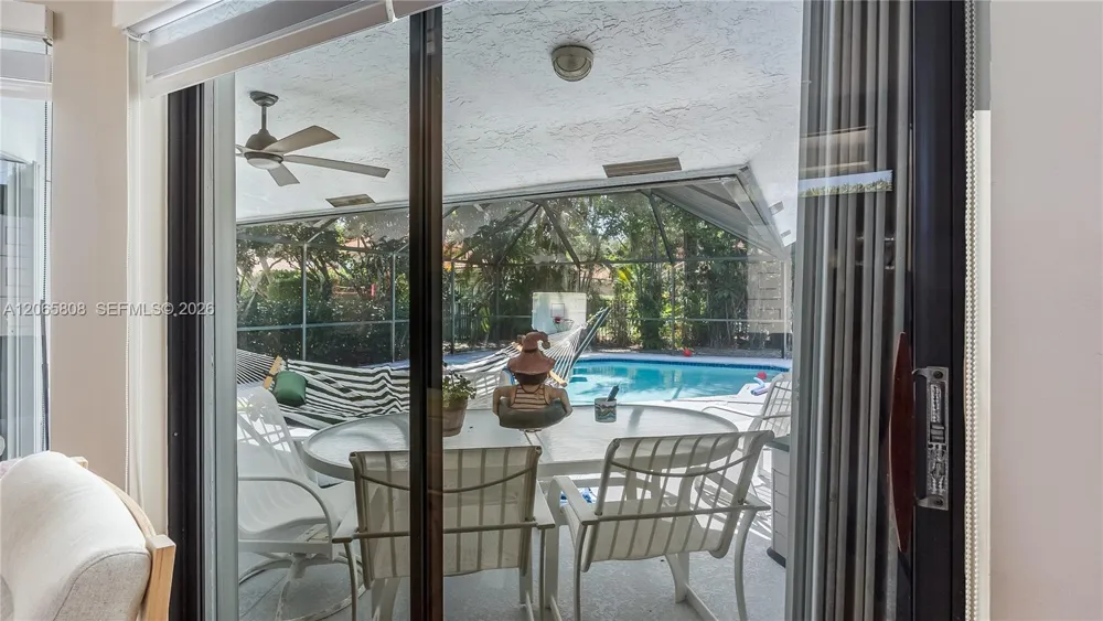 1097 Smoke Tree Ct Weston, FL 33326