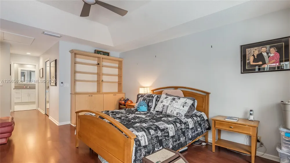 1097 Smoke Tree Ct Weston, FL 33326