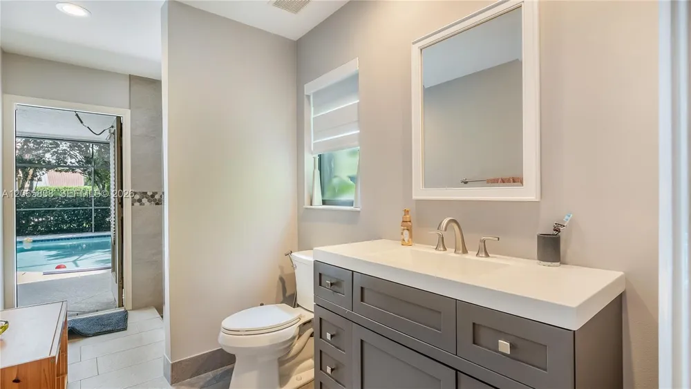 1097 Smoke Tree Ct Weston, FL 33326
