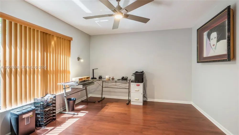1097 Smoke Tree Ct Weston, FL 33326