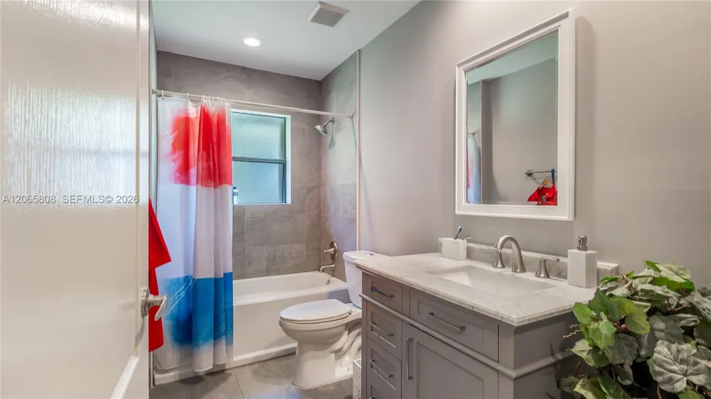 1097 Smoke Tree Ct Weston, FL 33326