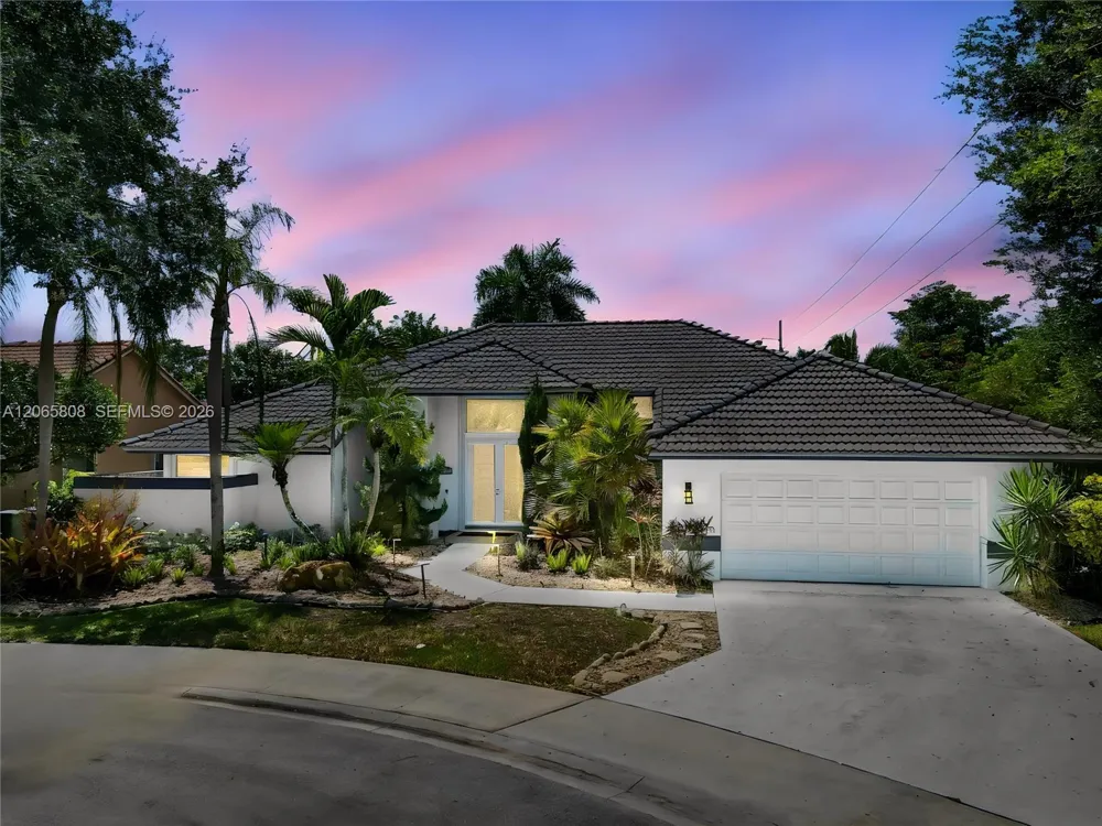 1097 Smoke Tree Ct Weston, FL 33326