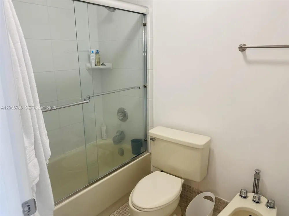 255 Galen Dr #4L Key Biscayne, FL 33149