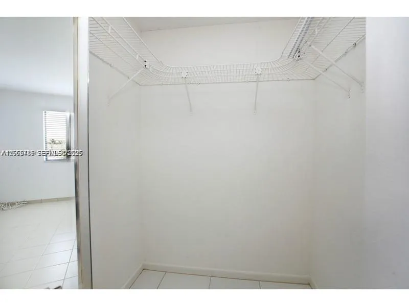 255 Galen Dr #4L Key Biscayne, FL 33149