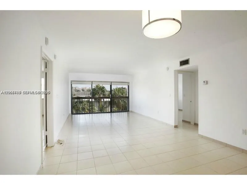 255 Galen Dr #4L Key Biscayne, FL 33149