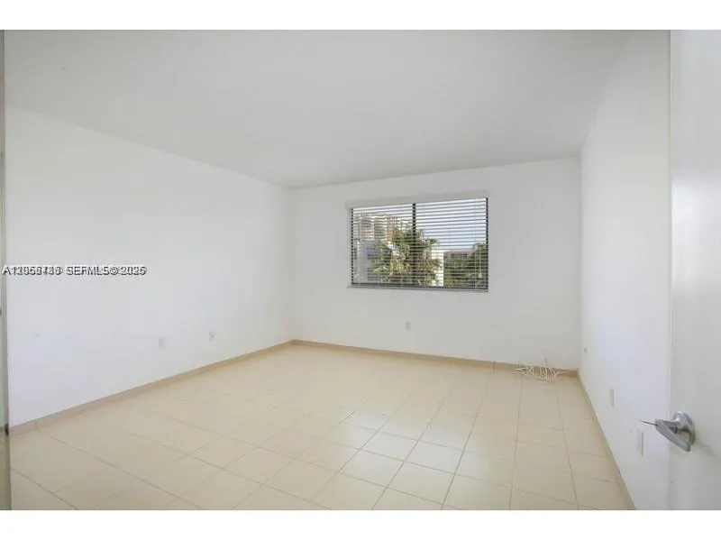 255 Galen Dr #4L Key Biscayne, FL 33149