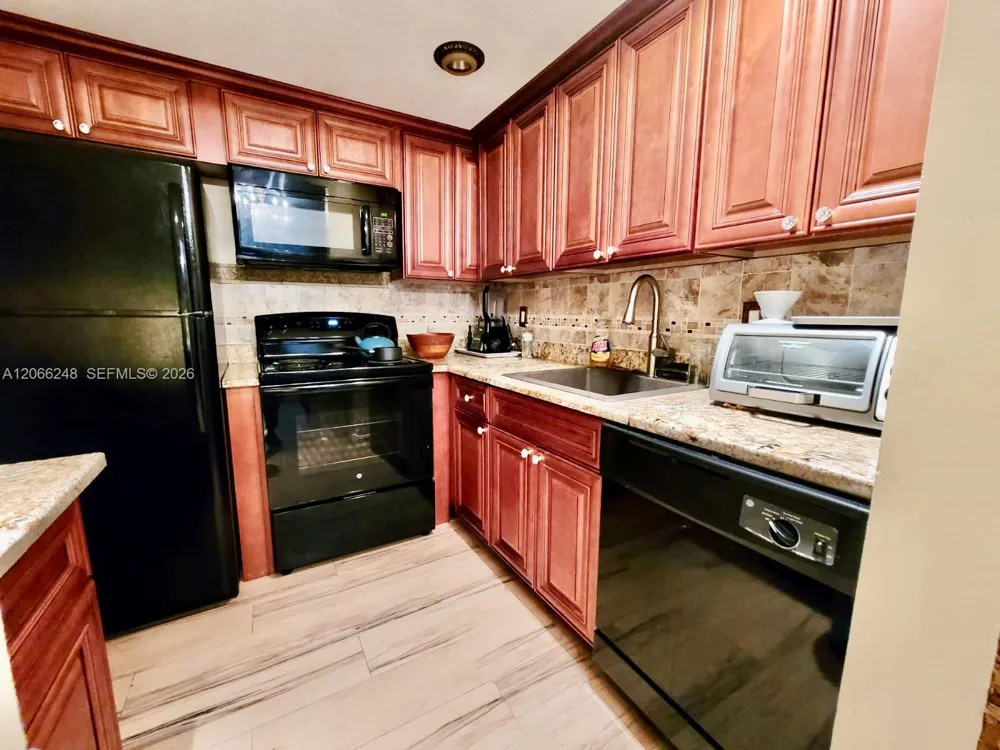 610 NW 13th St #11 Boca Raton, FL 33486