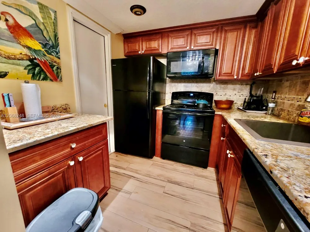 610 NW 13th St #11 Boca Raton, FL 33486