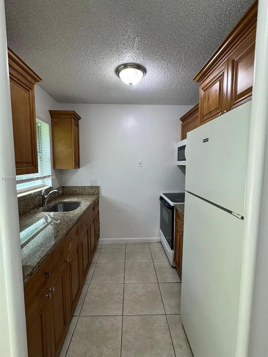 1746 3rd Ave N #2 Lake Worth, FL 33460