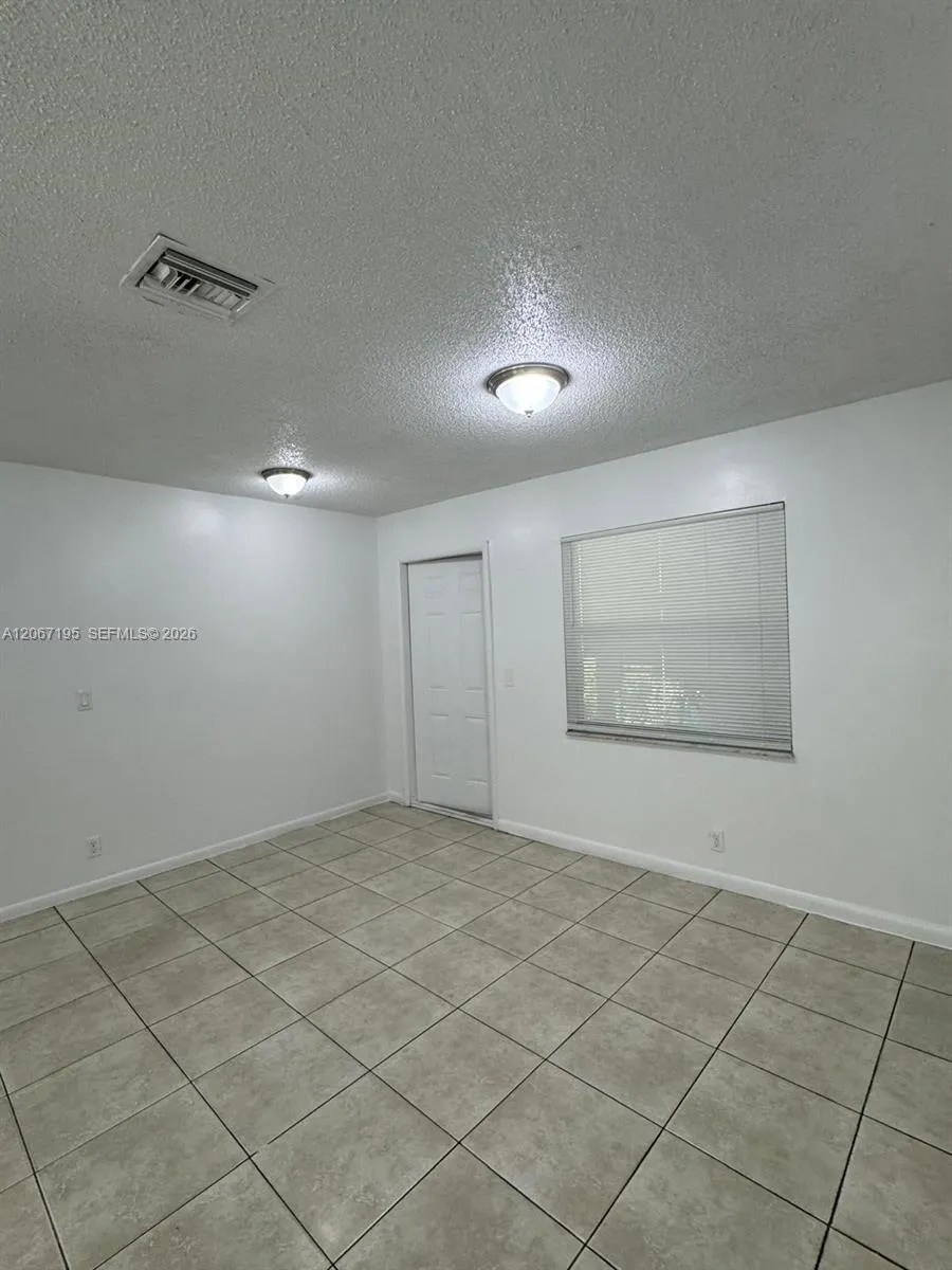 1746 3rd Ave N #2 Lake Worth, FL 33460