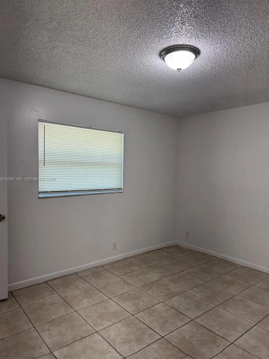 1746 3rd Ave N #2 Lake Worth, FL 33460