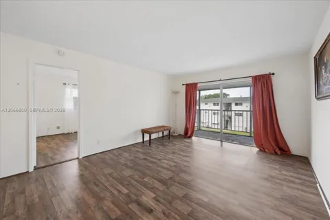 1200 Hillcrest Ct #315