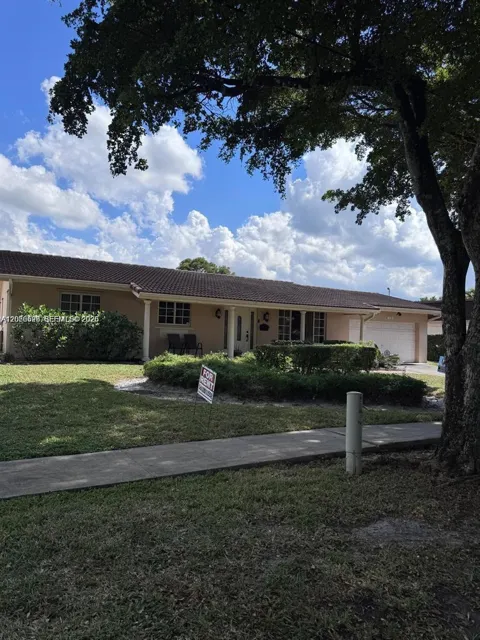 1230 NW 74th Ave