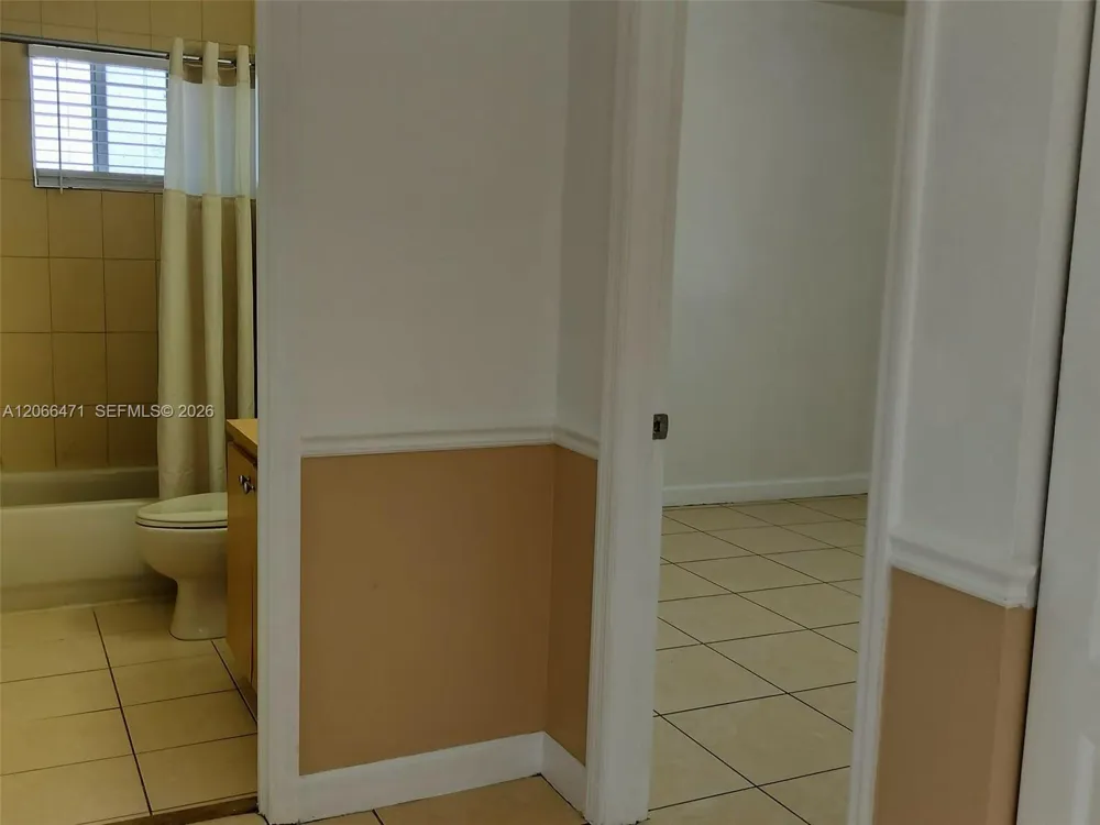 11705 SW 184 ST Miami, FL 33177