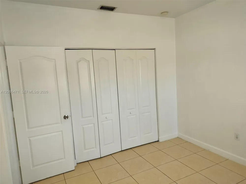 11705 SW 184 ST Miami, FL 33177