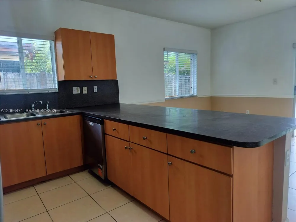 11705 SW 184 ST Miami, FL 33177