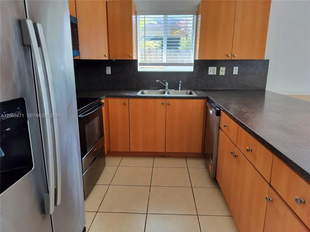 11705 SW 184 ST Miami, FL 33177