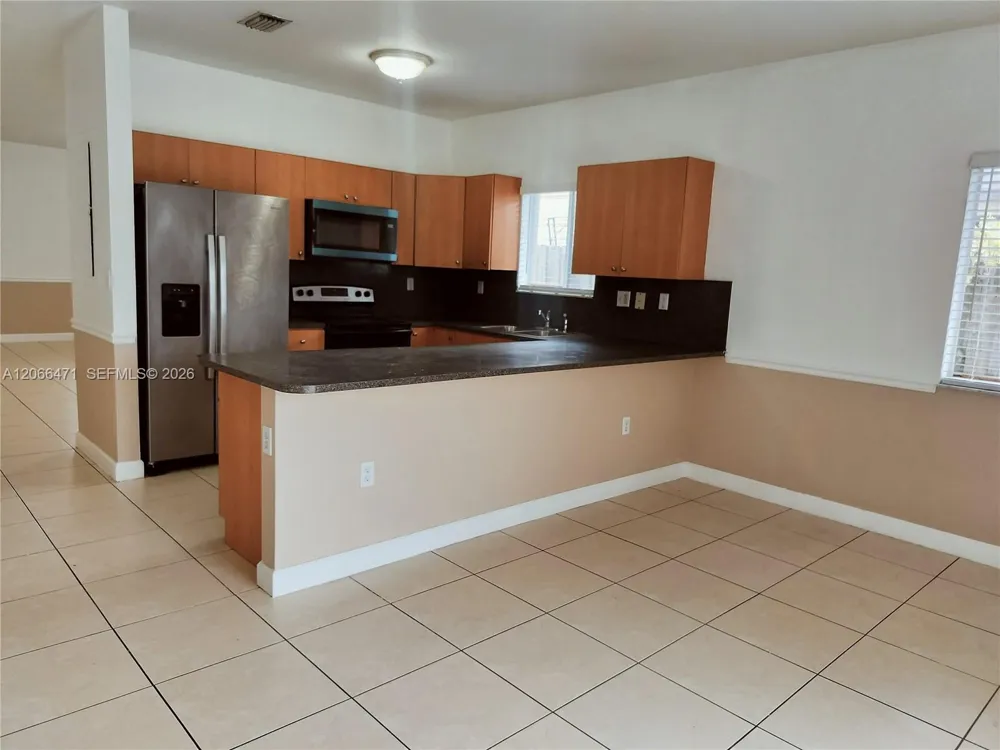 11705 SW 184 ST Miami, FL 33177