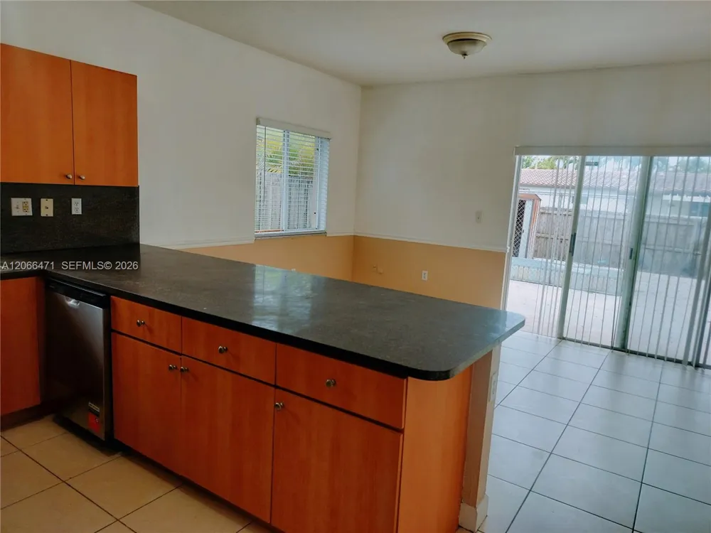 11705 SW 184 ST Miami, FL 33177