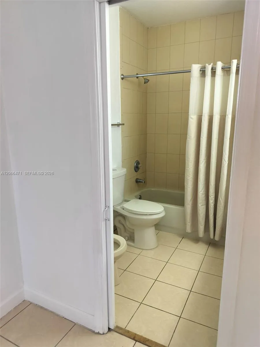 11705 SW 184 ST Miami, FL 33177