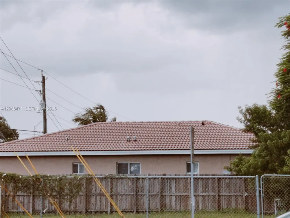 11705 SW 184 ST Miami, FL 33177