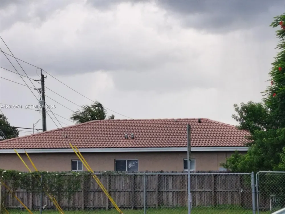 11705 SW 184 ST Miami, FL 33177