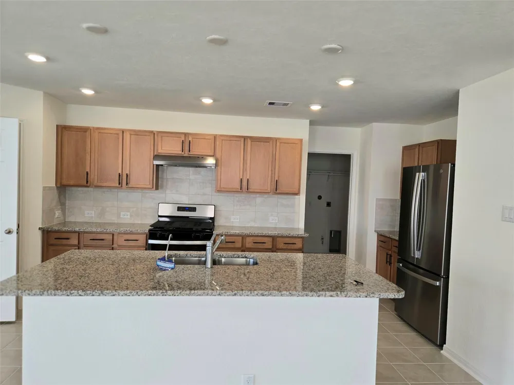 3042 Kalimera Lane Fresno, TX 77545