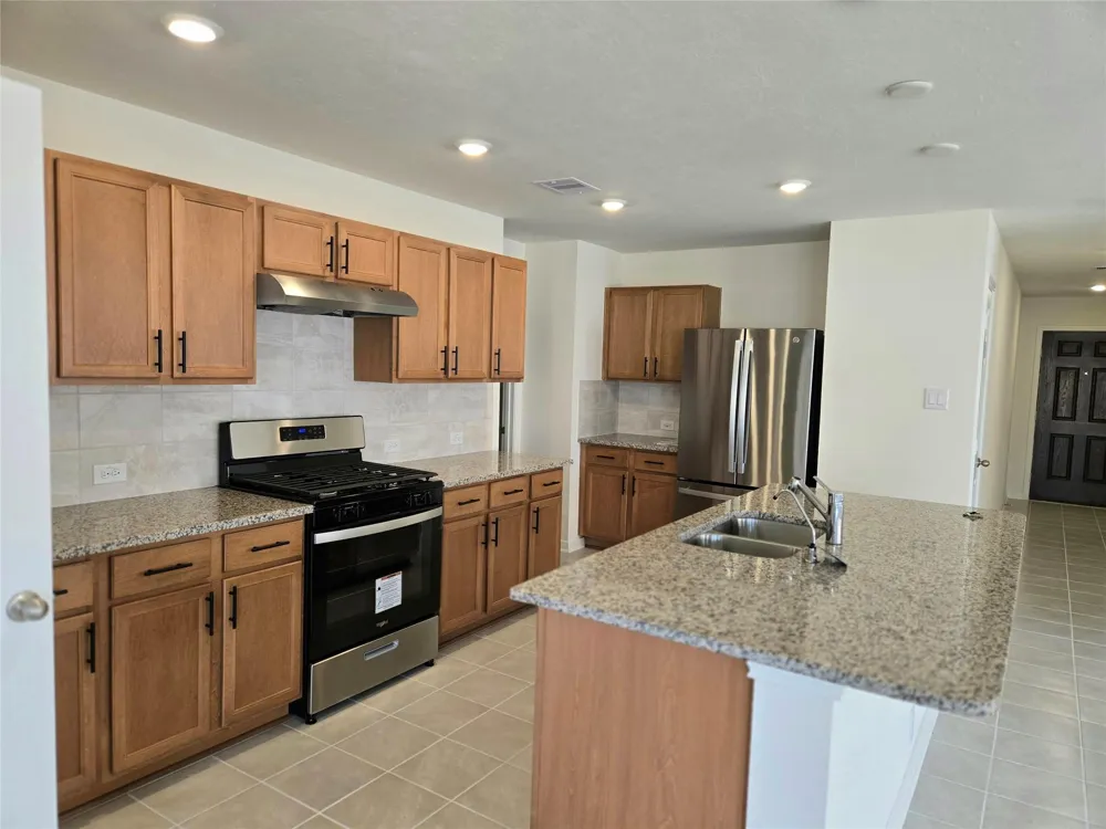3042 Kalimera Lane Fresno, TX 77545