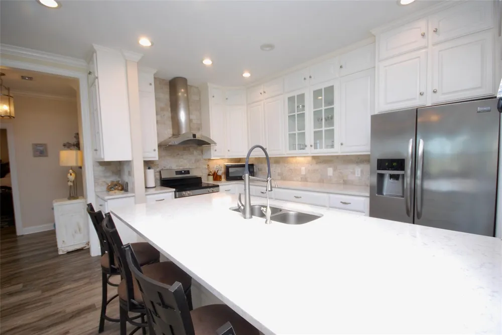 102 Smith Cove Road Rockport, TX 78382