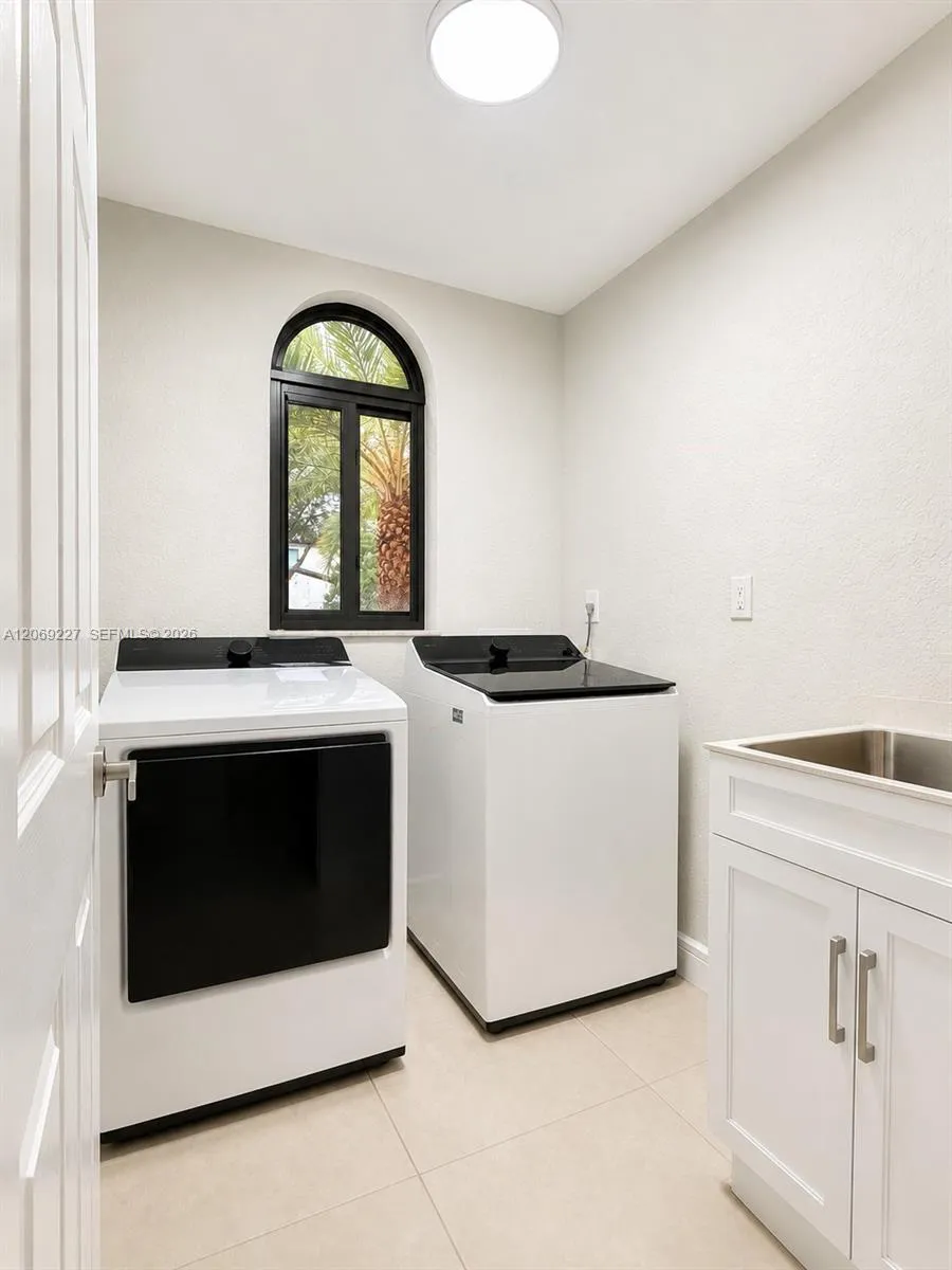 15951 NW 79th Ct Miami Lakes, FL 33016