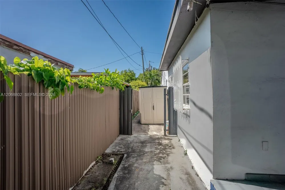 3311 NW 16th Ter Miami, FL 33125
