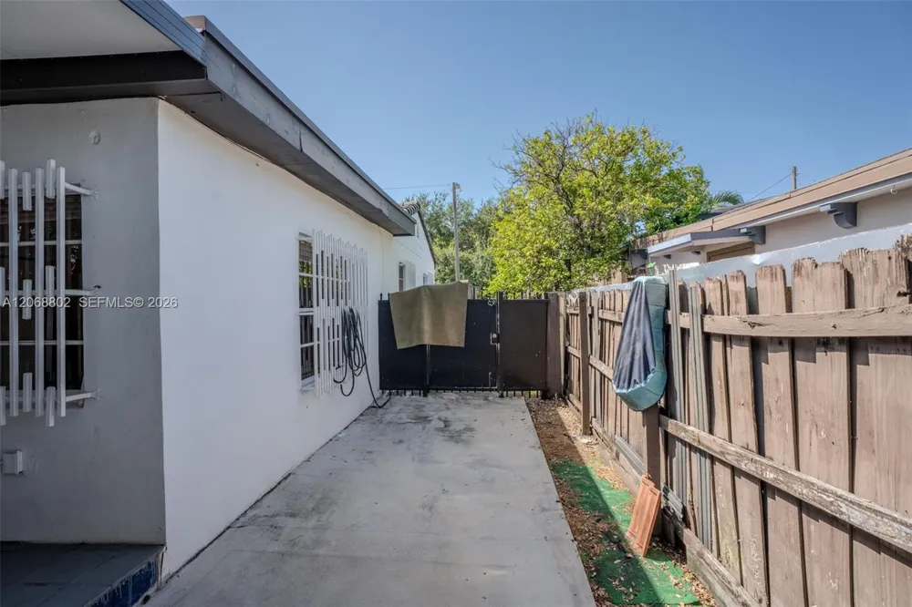 3311 NW 16th Ter Miami, FL 33125