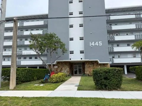 1445 Atlantic Shores Blvd #605