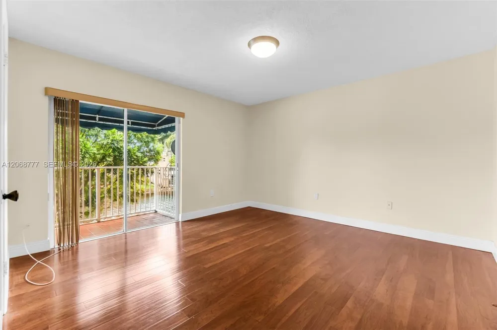 7070 NW 173rd Dr #304 Hialeah, FL 33015