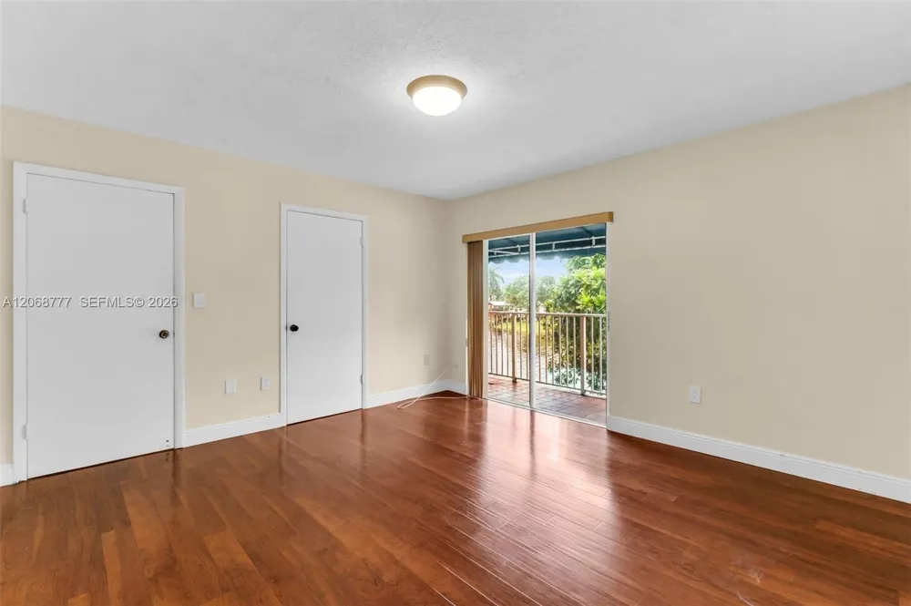7070 NW 173rd Dr #304 Hialeah, FL 33015
