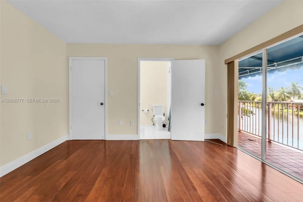 7070 NW 173rd Dr #304 Hialeah, FL 33015