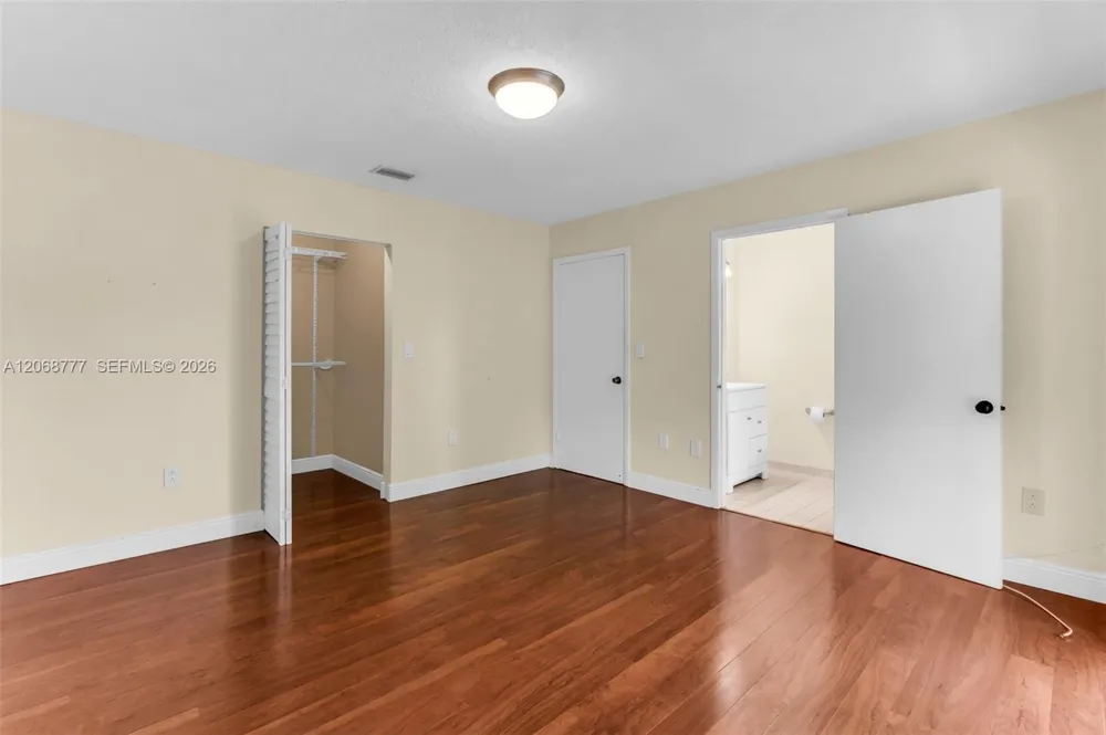 7070 NW 173rd Dr #304 Hialeah, FL 33015