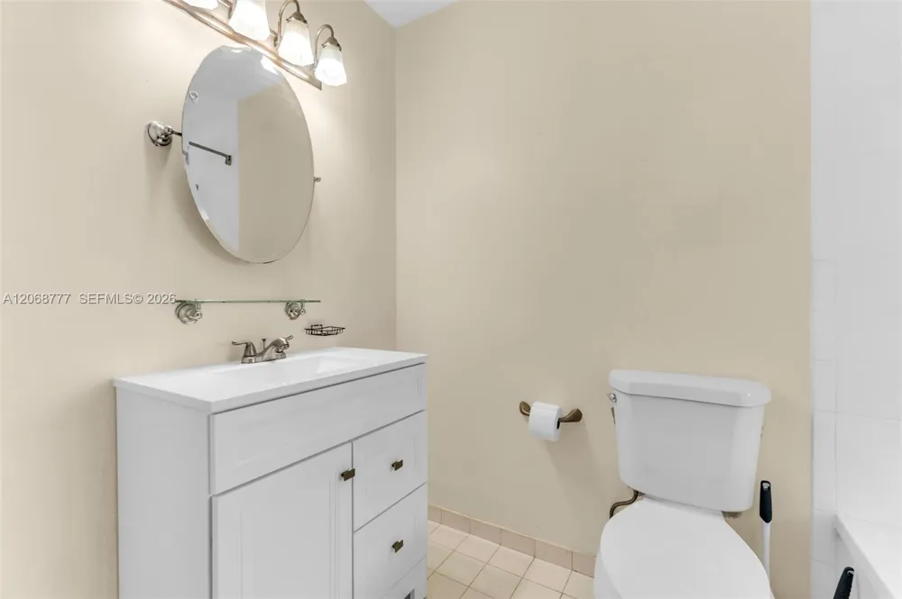 7070 NW 173rd Dr #304 Hialeah, FL 33015