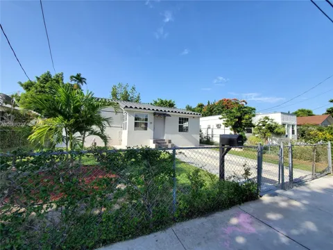 70 NW 33rd St