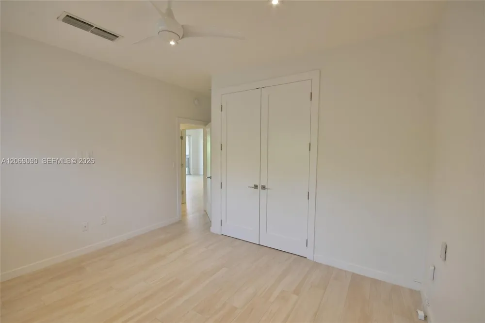 55 Ocean Lane Dr #4031 Key Biscayne, FL 33149