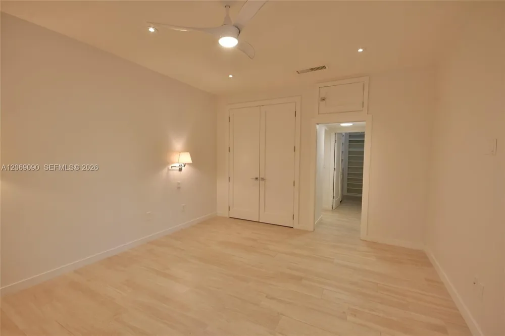 55 Ocean Lane Dr #4031 Key Biscayne, FL 33149