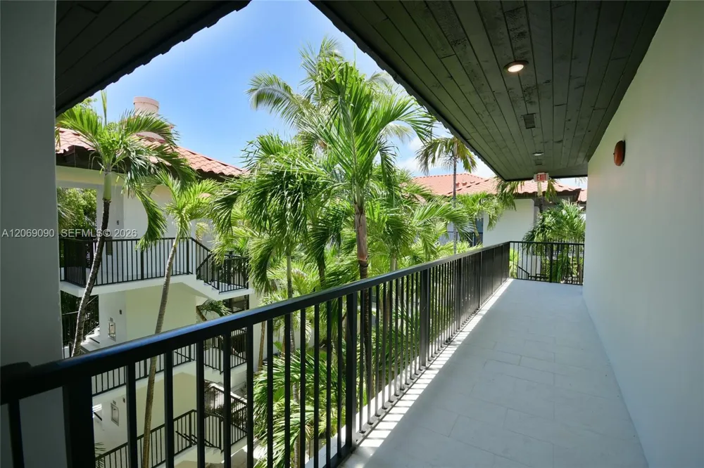 55 Ocean Lane Dr #4031 Key Biscayne, FL 33149