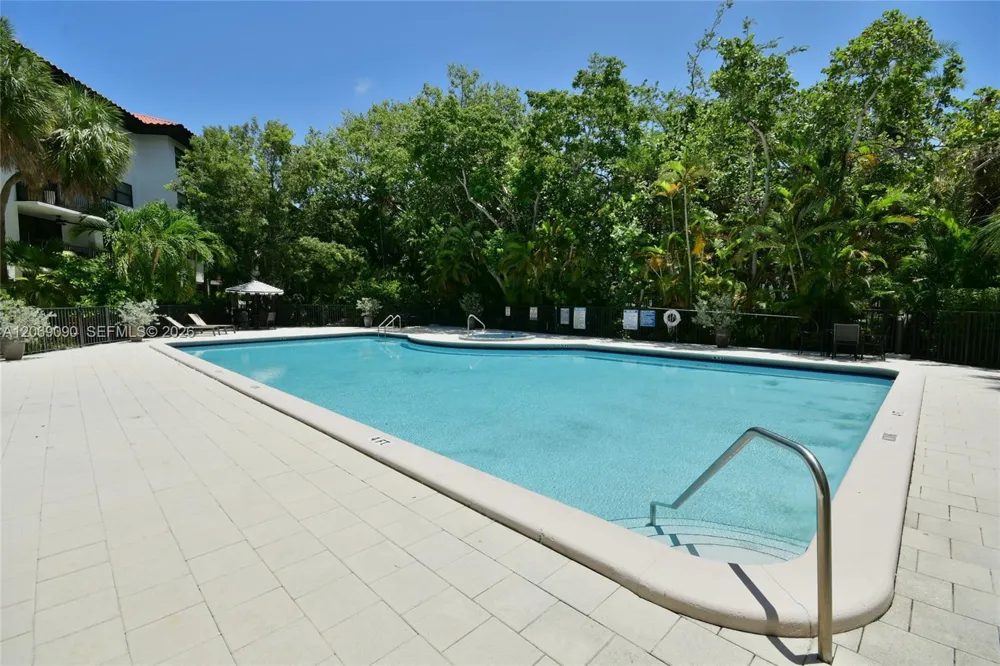 55 Ocean Lane Dr #4031 Key Biscayne, FL 33149