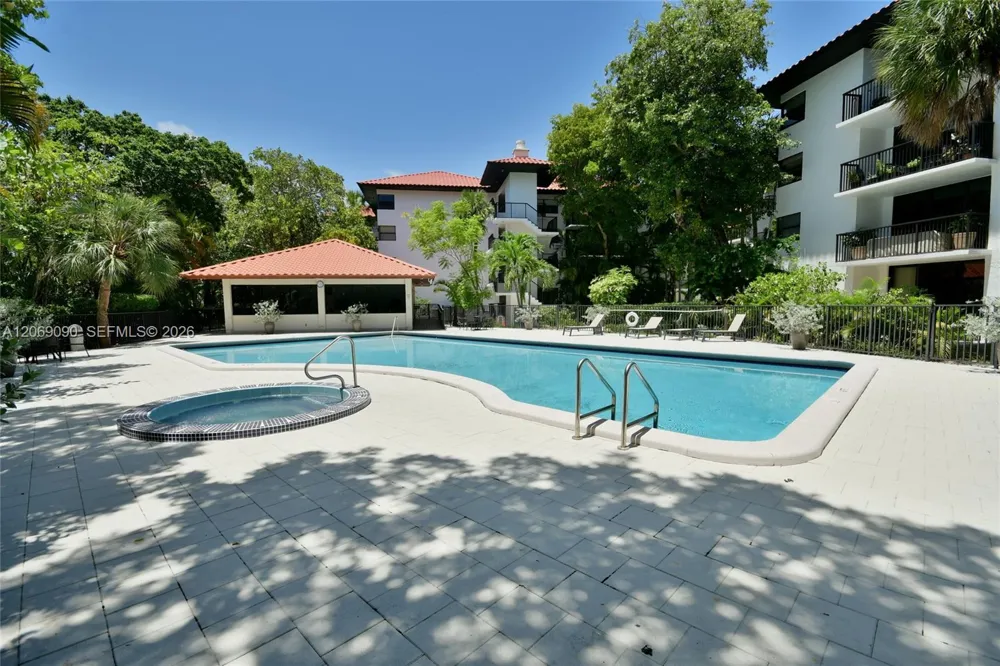 55 Ocean Lane Dr #4031 Key Biscayne, FL 33149