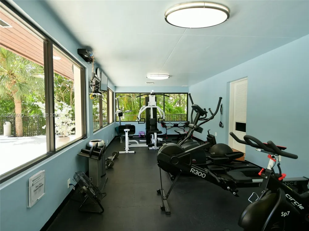 55 Ocean Lane Dr #4031 Key Biscayne, FL 33149