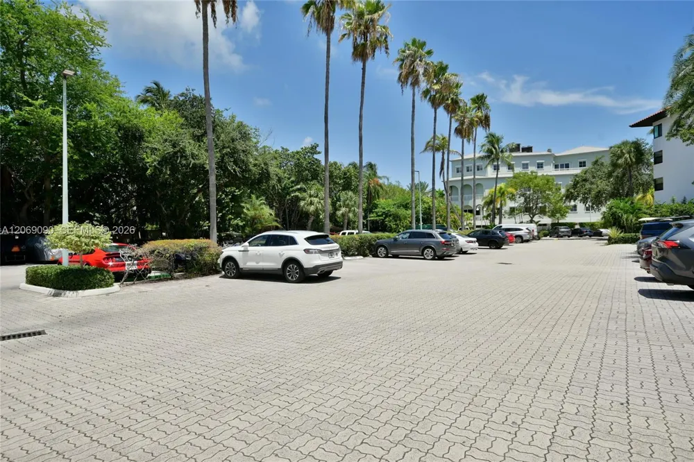 55 Ocean Lane Dr #4031 Key Biscayne, FL 33149