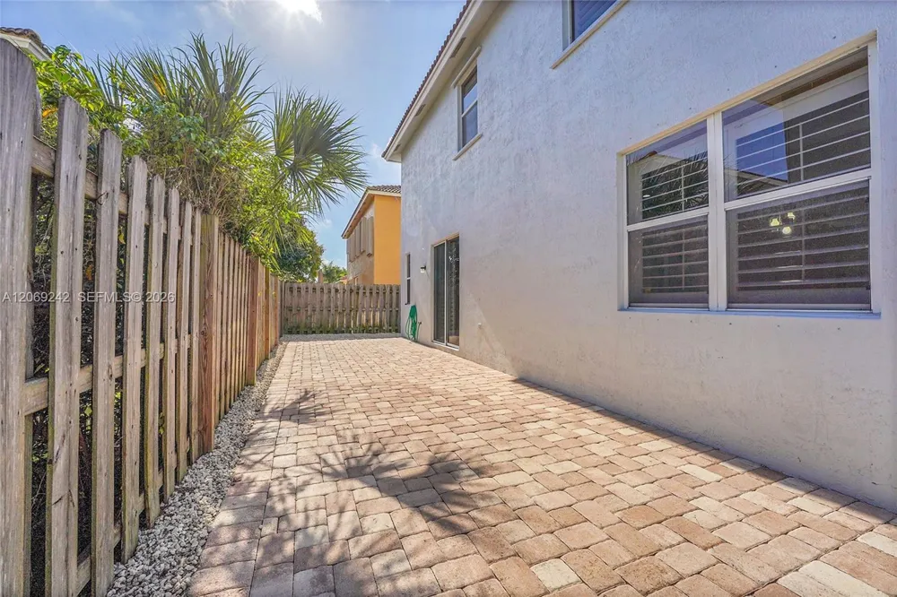 1905 Capeside Cir #1905 Wellington, FL 33414