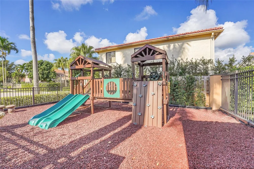 1905 Capeside Cir #1905 Wellington, FL 33414