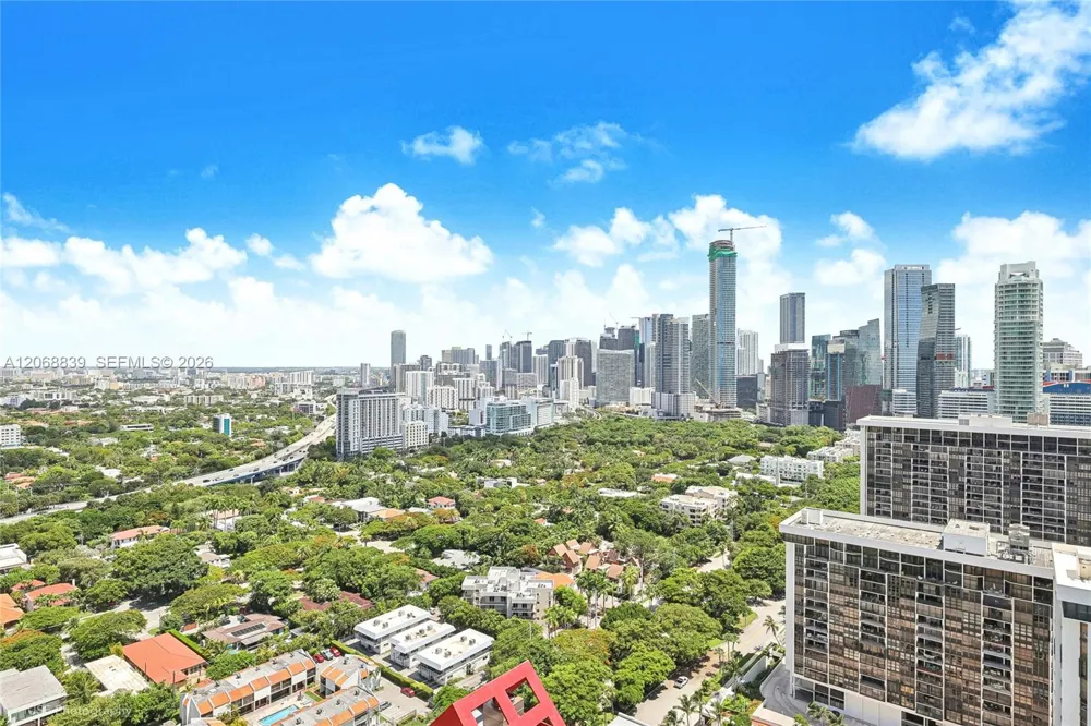 2101 Brickell Ave #3202 Miami, FL 33129