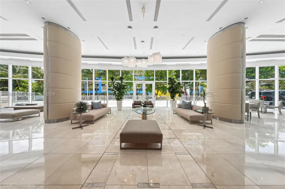 2101 Brickell Ave #3202 Miami, FL 33129